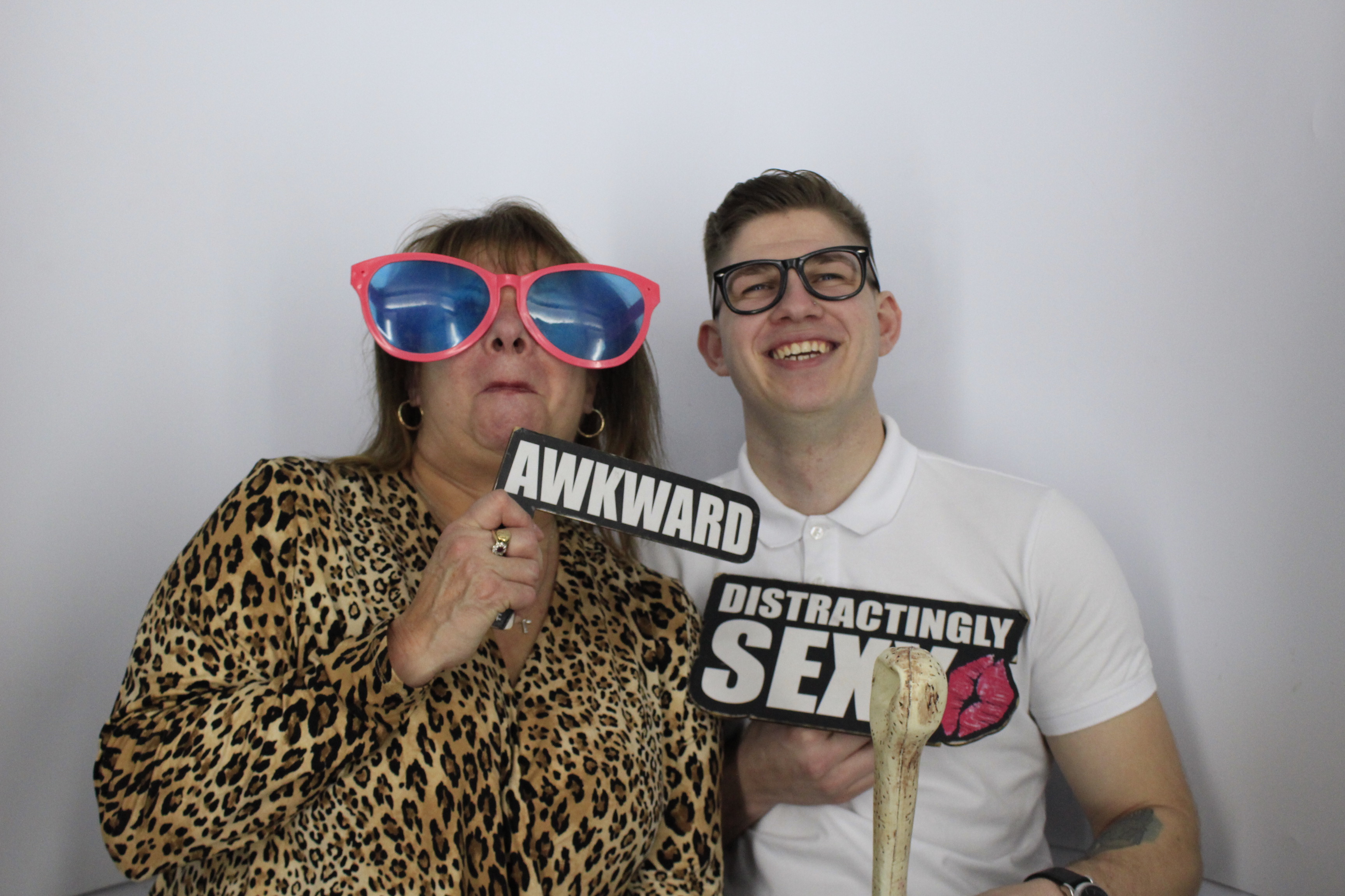 Darren and sarah’s 40th birthday celebration | View more photos from the event at gallery.myphotoboothexperience.co.uk/u/MyPhotoBoothExperienceLtd/Darren-and-sarah’s-40th-birthday-celebration